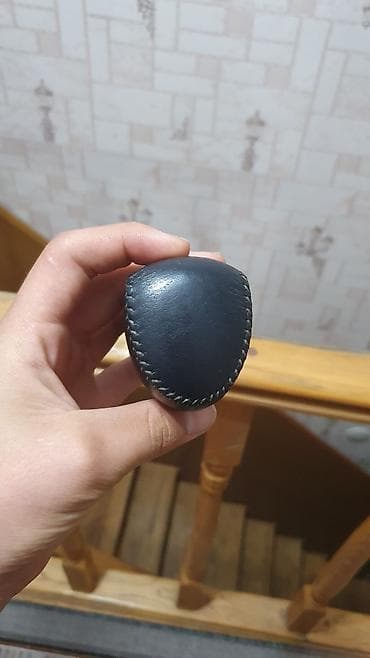 Продаю оригинальную ручку КПП (кулису) на Лексус GX460. Снята с — 2