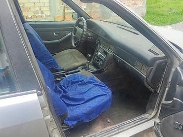 аудио техника: Audi 100: 1990 г., Ручные, Седан — 2