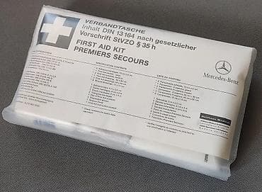 mini refrigerator: Аптечка первой помощи Mercedes‑Benz (Verbandtasche) — 1