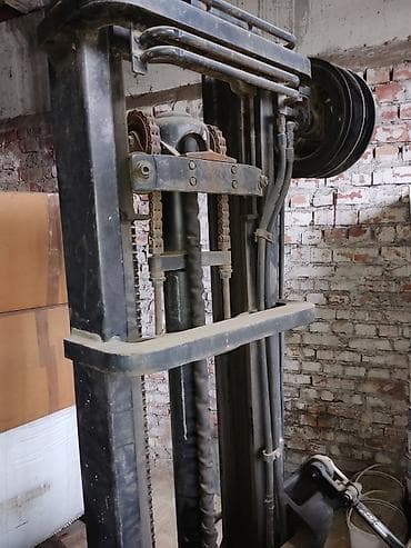 bcw powertech: Погрузчик, 1985 г., Колесный, Вилочный — 1