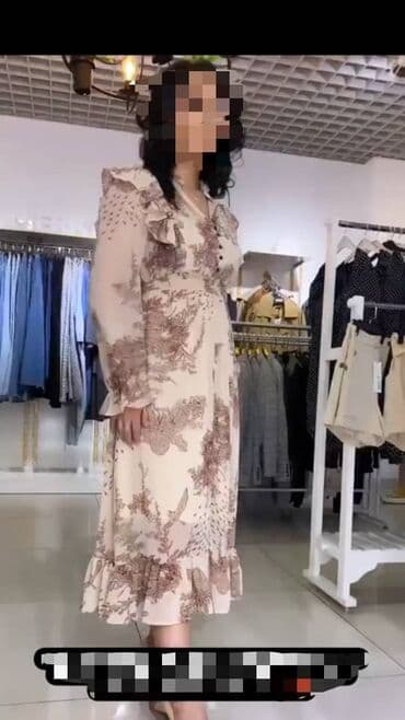 шифоновое платье большого размера: Продаю платье новое. Размер46-48. Ткань -шифон. Цена -1300 сом — 1