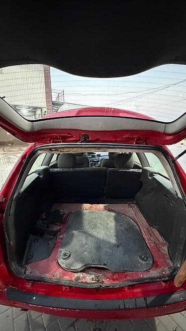 Продажа авто: Ford Focus: 2001 г., 1.6 л, Автомат, Бензин, Универсал — 9