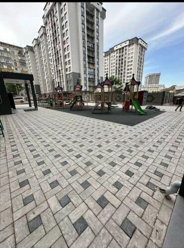 советский ахунбаева: 2 комнаты, 76 м², 15 этаж, Евроремонт — 10