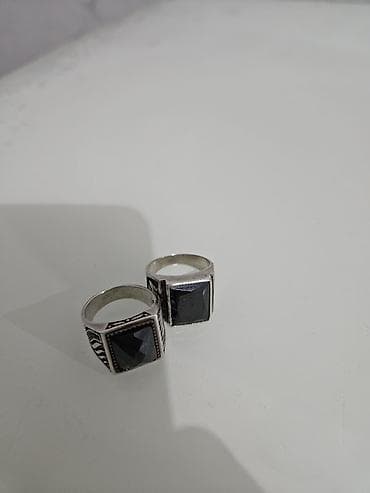 Наборы украшений: Мужские перстни с квадратной вставкой (2 шт.) - Материал основы — 3