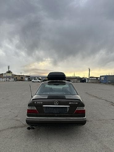 bmw e3: Mercedes-Benz W124: 1993 г., Седан — 6