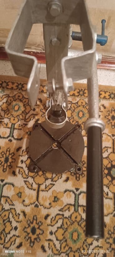 мини генератор: Продаю инструменты:Точило, двигатель на 220 в,180 вт,2800 оборотов — 11