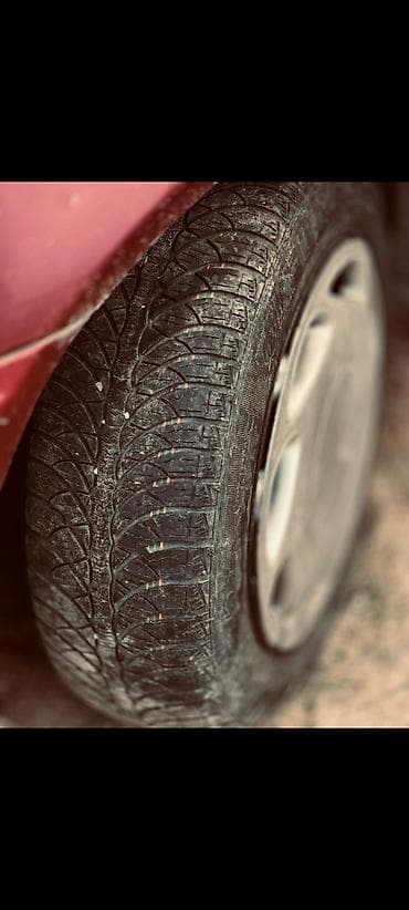 рисо: Daewoo Nexia: 1998 г., Седан — 3