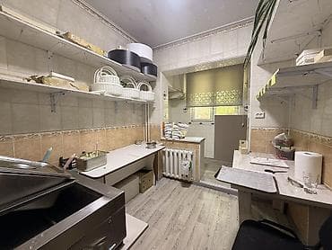 боконбаево: Продажа магазинов В жилом доме, 83 м², Свежий ремонт, Отдельный вход, 1 этаж — 2