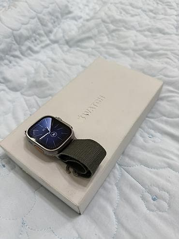 Apple Watch Ultra, титановый корпус 49 мм, зеленый нейлоновый ремешок