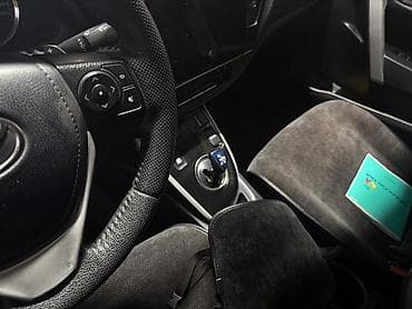 e klass: Toyota Corolla: 2017 г., 1.8 л, Вариатор, Гибрид, Седан — 9