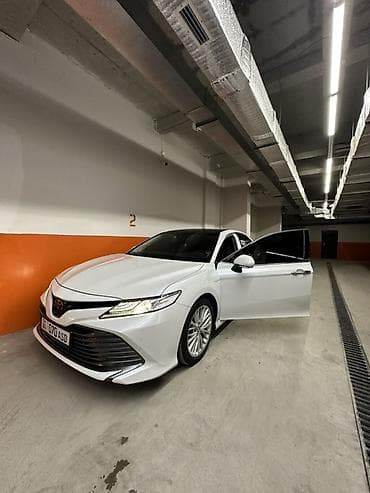 партроник: Toyota Camry: 2018 г., 2.5 л, Автомат, Бензин — 9