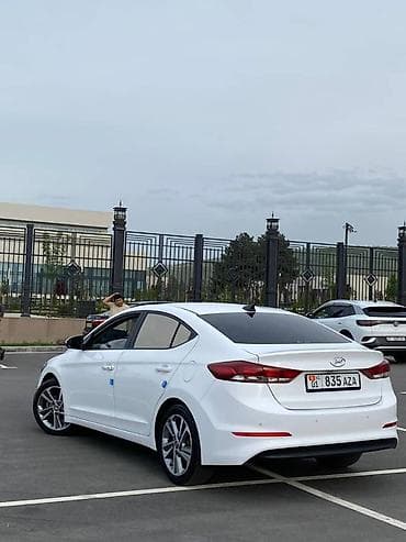 Hyundai Elantra: 2018 г., 1.6 л, Автомат, Бензин, Седан at lalafo.kg Hyundai Elantra: 2018 г., 1.6 л, Автомат, Бензин, Седан