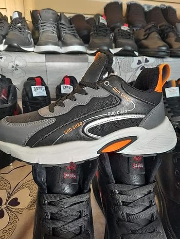 бусы бишкек: Кроссовки мужские/унисекс, повседневные и для бега Описание: - Лёгкая — 2