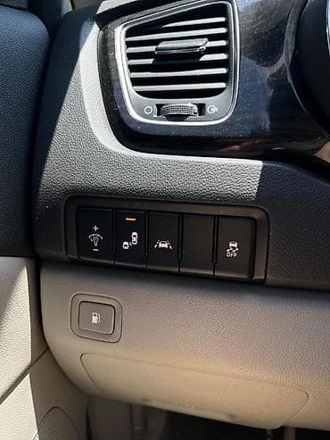 2 4 д: Kia Carnival: 2019 г., 2.2 л, Автомат, Дизель, Минивэн — 10
