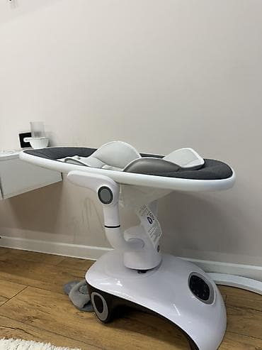 Детский шезлонг, Б/у, Электронная, Пластик, цвет - Белый