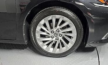 ls 470: Lexus ES: 2021 г., Вариатор, Гибрид, Седан — 6