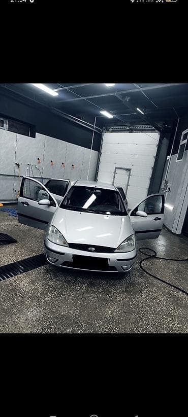 Ford Focus: 2002 г., 1.8 л, Механика, Дизель, Хэтчбэк