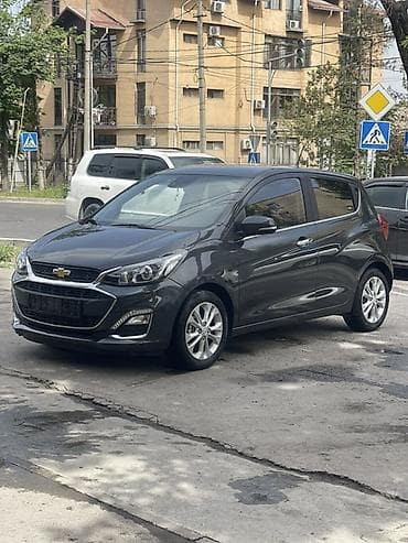 Chevrolet Spark: 2019 г., 1 л, Автомат, Бензин, Хэтчбэк