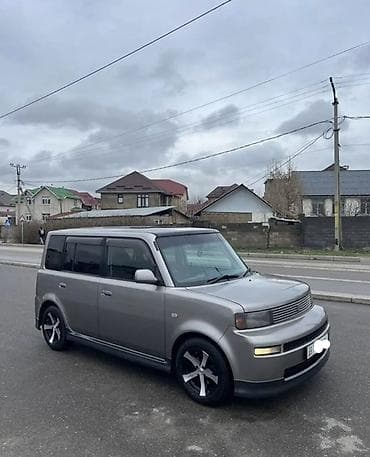 Toyota bB: 2004 г., 1.3 л, Автомат, Бензин, Минивэн — 3