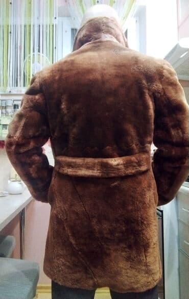 Прокат одежды: Продаю б/у мужскую шубу 50 размера из натурального меха мутон. Шуба на — 1