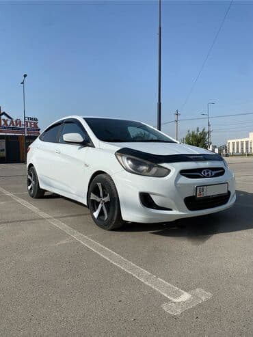 Hyundai Solaris: 2013 г., 1.6 л, Автомат, Бензин, Седан