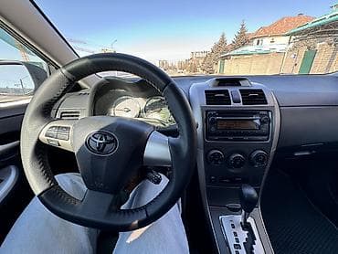 mark x: Toyota Corolla: 2012 г., 1.8 л, Автомат, Бензин, Седан — 2