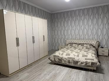 Эмерек гарнитурлары: Уктоочу бөлмө гарнитуру, Колдонулган, Эки кишилик керебет, Кыргызстан, түсү - Саргыч боз — 2