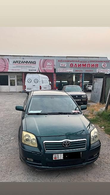 Транспорт: Toyota Avensis: 2005 г., 1.8 л, Механика, Бензин, Седан — 1