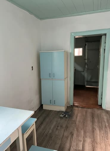 сдаю полдом бишкек: 30 м², 3 комнаты — 1