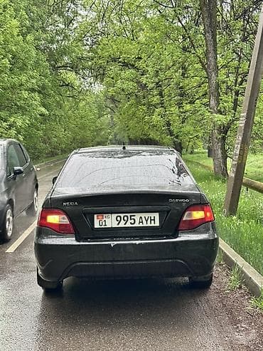 нек: Daewoo Nexia: 2010 г., Седан — 4