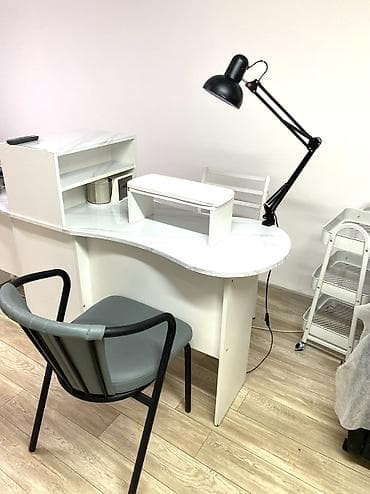 📍Бишкек ‼️‼️ 📢 Сдаётся маникюрный столик!🆘 Ищем аккуратную и