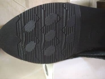 сапоги из натурального меха и кожи: Продаю новые из натуральной замши с теснением, сапоги на 38 размер — 4