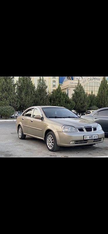 Унаа: Daewoo Lacetti: 2003 г., 1.6 л, Кол менен иштөөчү, Бензин, Седан — 3
