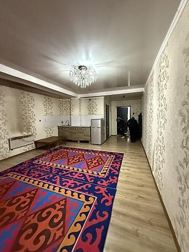 продам гараж: Сдается просторная студия с кухонной зоной. 5 этаж. Улица: мурманская — 2