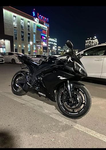 r17 5112: Спортбайк Yamaha, 1000 куб. см, Бензин, Взрослый, Б/у — 1