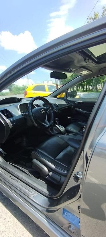 spark 2012: Honda Civic: 2008 г., 1.3 л, Автомат, Бензин, Седан — 3