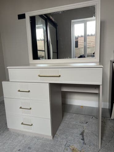 шкаф для документов металлический: Стол и стул для зала, Новый, В рассрочку, Бесплатная доставка, цвет - Бежевый — 1