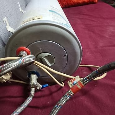 Техника и электроника: Водонагреватель накопительный de luxe (вертикальный/настенный) б/у 15л — 1