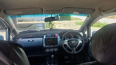 fit 2: Honda Fit: 2002 г., 1.3 л, Вариатор, Бензин, Хэтчбэк — 7