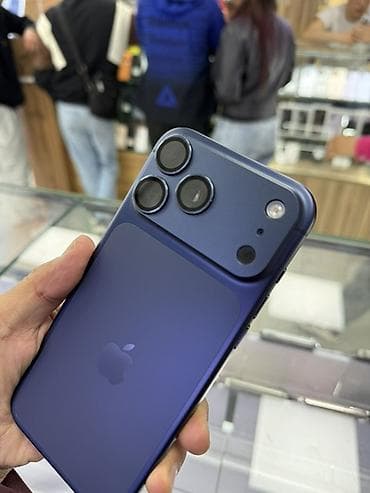 iphone osh: IPhone 17 Pro Max, Б/у, 256 ГБ, Синий, Защитное стекло, Чехол, Кабель, 100 % — 4