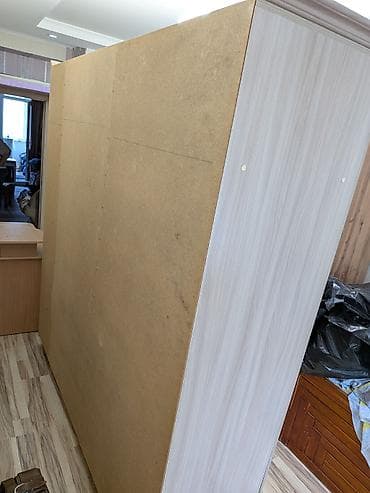 метраж: Шкаф 9 микрорайон 
2.30×2.30 м
абалы жакшы — 3