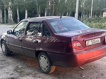Daewoo Nexia: 2010 г., 1.5 л, Механика, Бензин, Седан