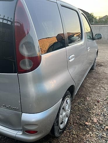 Toyota Funcargo: 2002 г., Минивэн