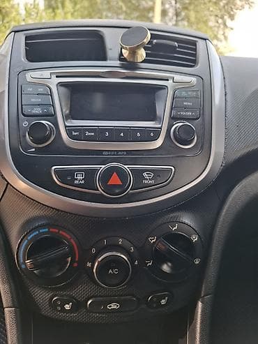 mazda cronos: Hyundai Solaris: 2016 г., 1.4 л, Автомат, Бензин, Седан — 10