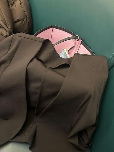 индивидуальный пошив одежды: Здравствуйте. Меня зовут Альбина. Я работаю как представитель клиентов — 7