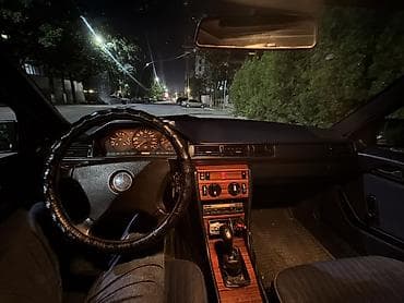 подушка мерс 124: Mercedes-Benz W124: 1992 г., Седан — 6
