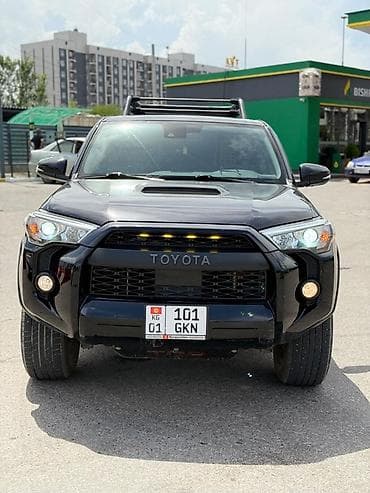Toyota 4Runner: 2020 г., 4 л, Автомат, Газ, Внедорожник — 3