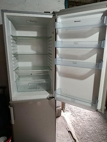 Холодильник Hisense, серебристый, с нижней морозильной камерой at lalafo.kg Холодильник Hisense, серебристый, с нижней морозильной камерой