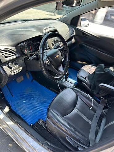 smart машина купить: Chevrolet Spark: 2020 г., 1 л, Автомат, Бензин, Хэтчбэк — 6