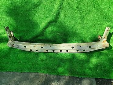 subary forester: Решетка радиатора Б/у, Оригинал — 8